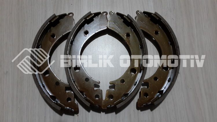 CIVIC-ARKA FREN PABUCU 92-95 / CIVIC 02-06 CIVIC-ARKA FREN PABUCU 92-95 / CIVIC 02-06