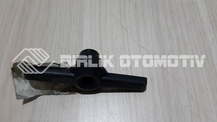 H100-ARKA BAGAJ İÇ AÇMA KOLU 94-07 H100-ARKA BAGAJ İÇ AÇMA KOLU 94-07