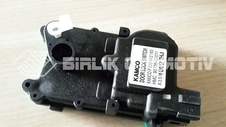 ACCENT-MERKEZİ KİLİT MOTORU ÖN SOL 95-00 ACCENT-MERKEZİ KİLİT MOTORU ÖN SOL 95-00
