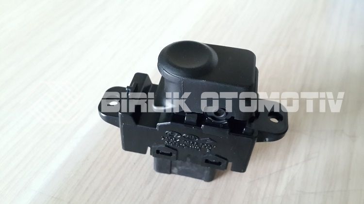 ACCENT BLUE-ÖN CAM DÜĞMESİ SAĞ 11-16 (TEKLİ) ACCENT BLUE-ÖN CAM DÜĞMESİ SAĞ 11-16 (TEKLİ)