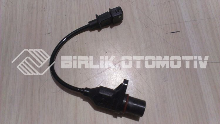 ACCENT-KRANK MİLİ POZİSYON SENSÖRÜ BENZ. 00-05 & 06-11 / GETZ 03-05 & 06-11 / RIO 06-11 / CERATO ACCENT-KRANK MİLİ POZİSYON SENSÖRÜ BENZ. 00-05 & 06-11 / GETZ 03-05 & 06-11 / RIO 06-11 / CERATO