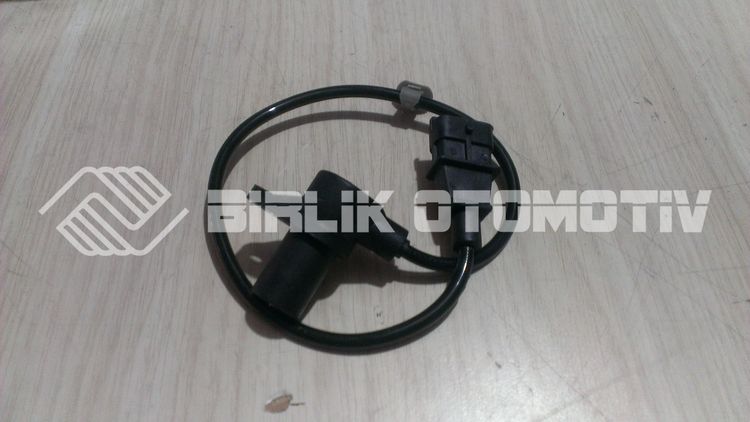 ACCENT-KRANK MİLİ POZİSYON SENSÖRÜ DİZEL 06-12 / BLUE / I20 08-11/ I30 07-12 / CEED / CERATO / RIO ACCENT-KRANK MİLİ POZİSYON SENSÖRÜ DİZEL 06-12 / BLUE / I20 08-11/ I30 07-12 / CEED / CERATO / RIO