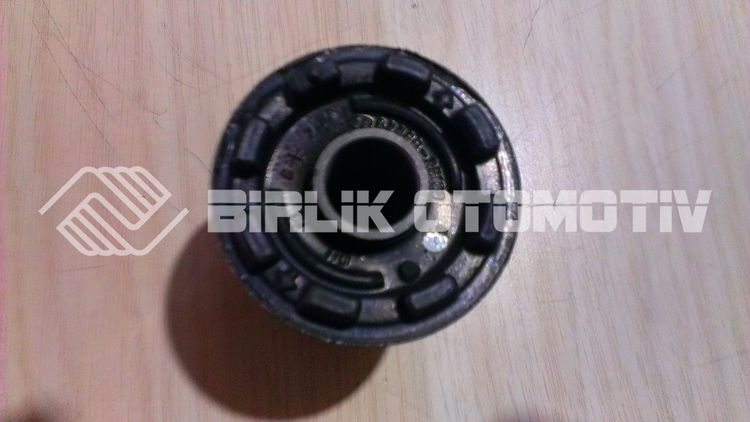 ACCENT-MOTOR ALT TRAVERS BURCU 03-05