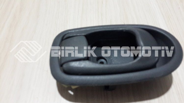 ELANTRA-ÖN/ARKA KAPI İÇ AÇMA KOLU SAĞ 96-00 ELANTRA-ÖN/ARKA KAPI İÇ AÇMA KOLU SAĞ 96-00