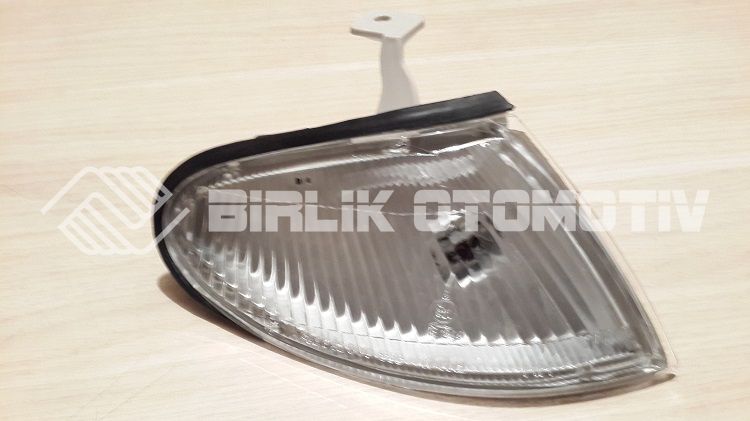 323-ÖN SİNYAL SAĞ 1,8CC 95-97 323-ÖN SİNYAL SAĞ 1,8CC 95-97