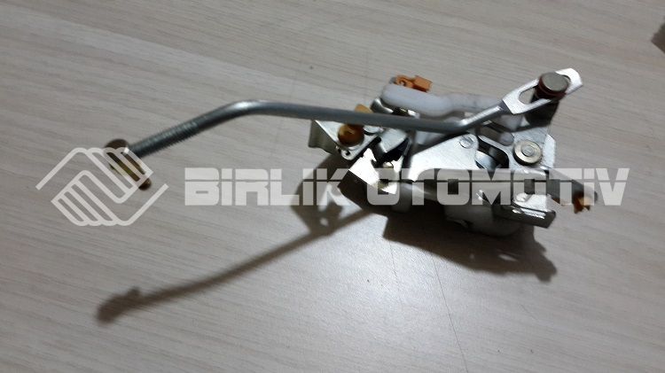B2500-ÖN KAPI KİLİDİ SAĞ 97-00 B2500-ÖN KAPI KİLİDİ SAĞ 97-00