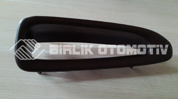 SUNNY B13-ARKA KAPI ÇEKME PLASTİĞİ KIRMIZI SOL 90-95 SUNNY B13-ARKA KAPI ÇEKME PLASTİĞİ KIRMIZI SOL 90-95