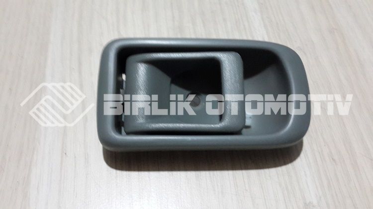 CARRY-ÖN KAPI İÇ AÇMA KOLU GRİ SAĞ 90-98 CARRY-ÖN KAPI İÇ AÇMA KOLU GRİ SAĞ 90-98