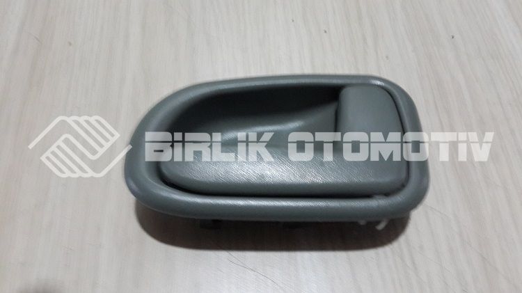 COROLLA AE101-ÖN KAPI İÇ AÇMA KOLU GRİ SAG 93-98 COROLLA AE101-ÖN KAPI İÇ AÇMA KOLU GRİ SAG 93-98