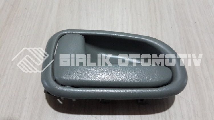 COROLLA AE101-ÖN KAPI İÇ AÇMA KOLU GRİ SOL 93-98 COROLLA AE101-ÖN KAPI İÇ AÇMA KOLU GRİ SOL 93-98