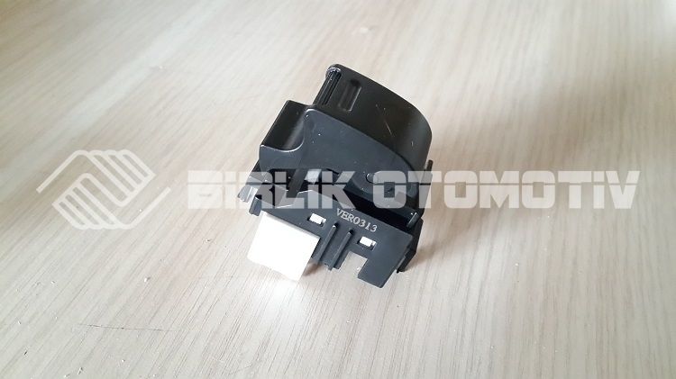 COROLLA AE101-ÖN CAM DÜĞMESİ TEKLİ 93-98 COROLLA AE101-ÖN CAM DÜĞMESİ TEKLİ 93-98
