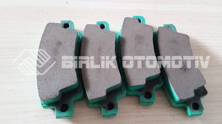 COROLLA ZZ121-ARKA FREN BALATASI 02-06 COROLLA ZZ121-ARKA FREN BALATASI 02-06