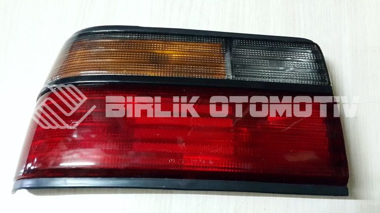 COROLLA AE92-STOP LAMBASI SİYAH SOL 88-92 COROLLA AE92-STOP LAMBASI SİYAH SOL 88-92