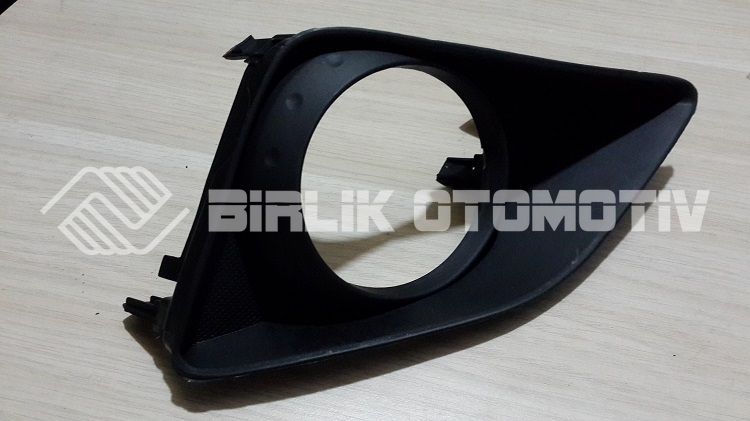COROLLA E150-SİS LAMBA KAPAĞI SOL 07-09 (SİSLİ) COROLLA E150-SİS LAMBA KAPAĞI SOL 07-09 (SİSLİ)