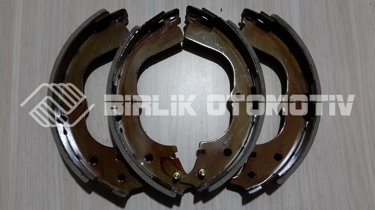 HIACE-ARKA FREN PABUCU 89-97 HIACE-ARKA FREN PABUCU 89-97