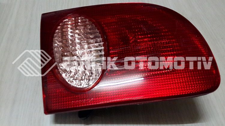 COROLLA ZZ111-STOP LAMBASI İÇ SOL 00-02 COROLLA ZZ111-STOP LAMBASI İÇ SOL 00-02